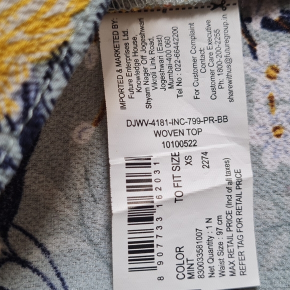 Floral Top - Picture 6 of 10